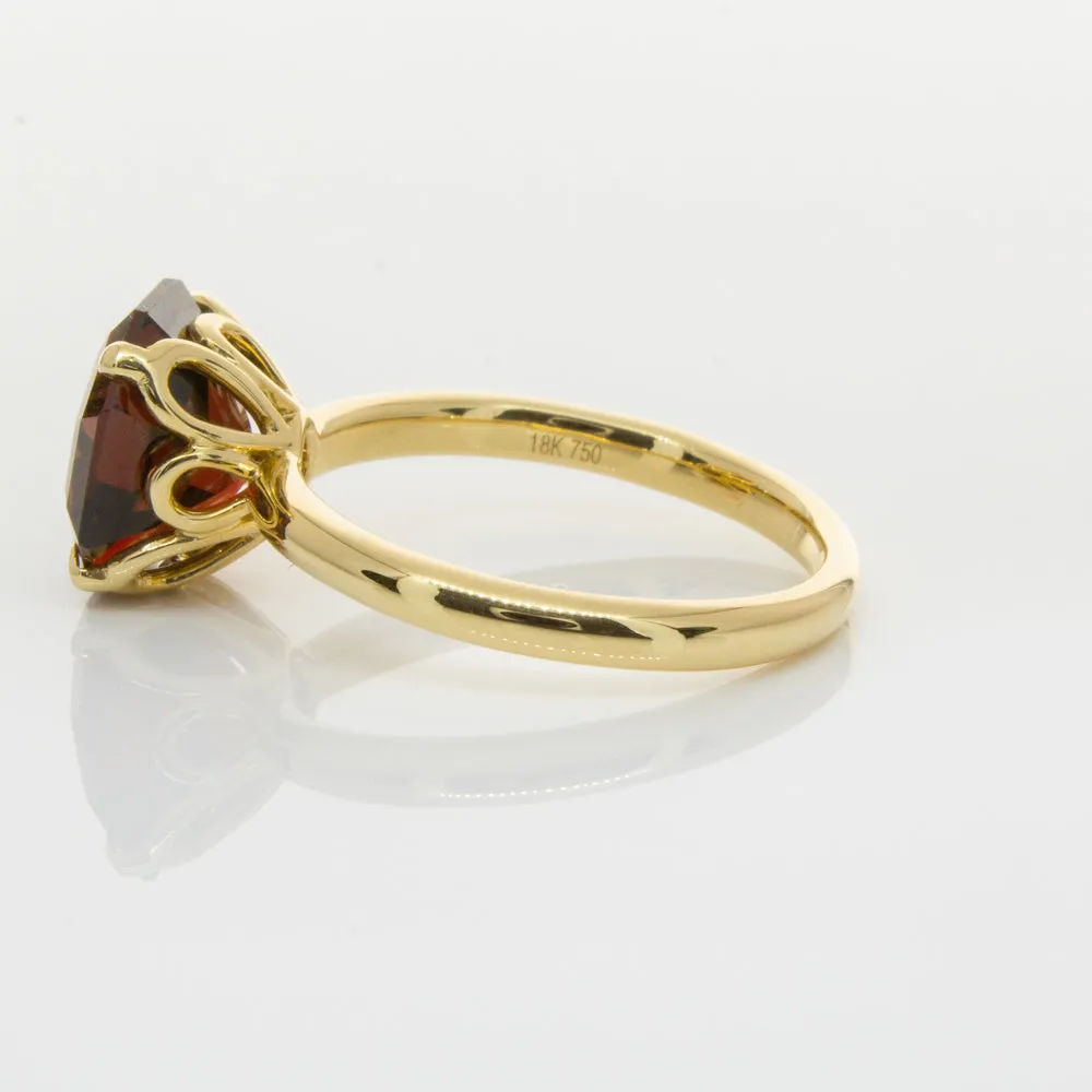 18ct Yellow Gold Garnet Octavia Ring
