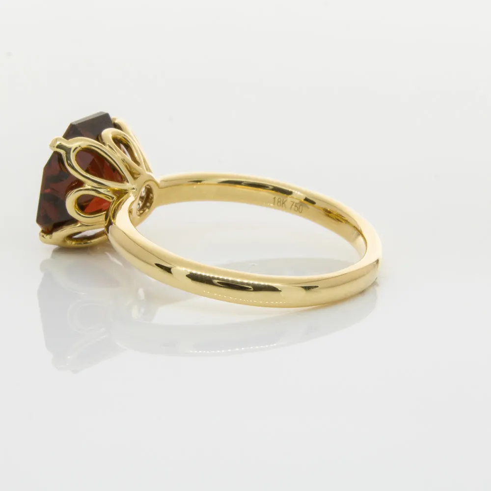 18ct Yellow Gold Garnet Octavia Ring
