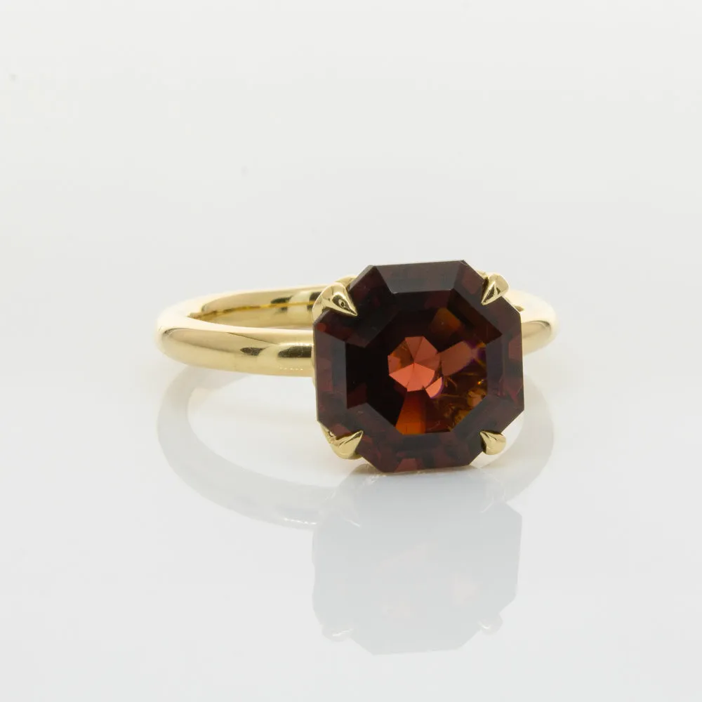 18ct Yellow Gold Garnet Octavia Ring