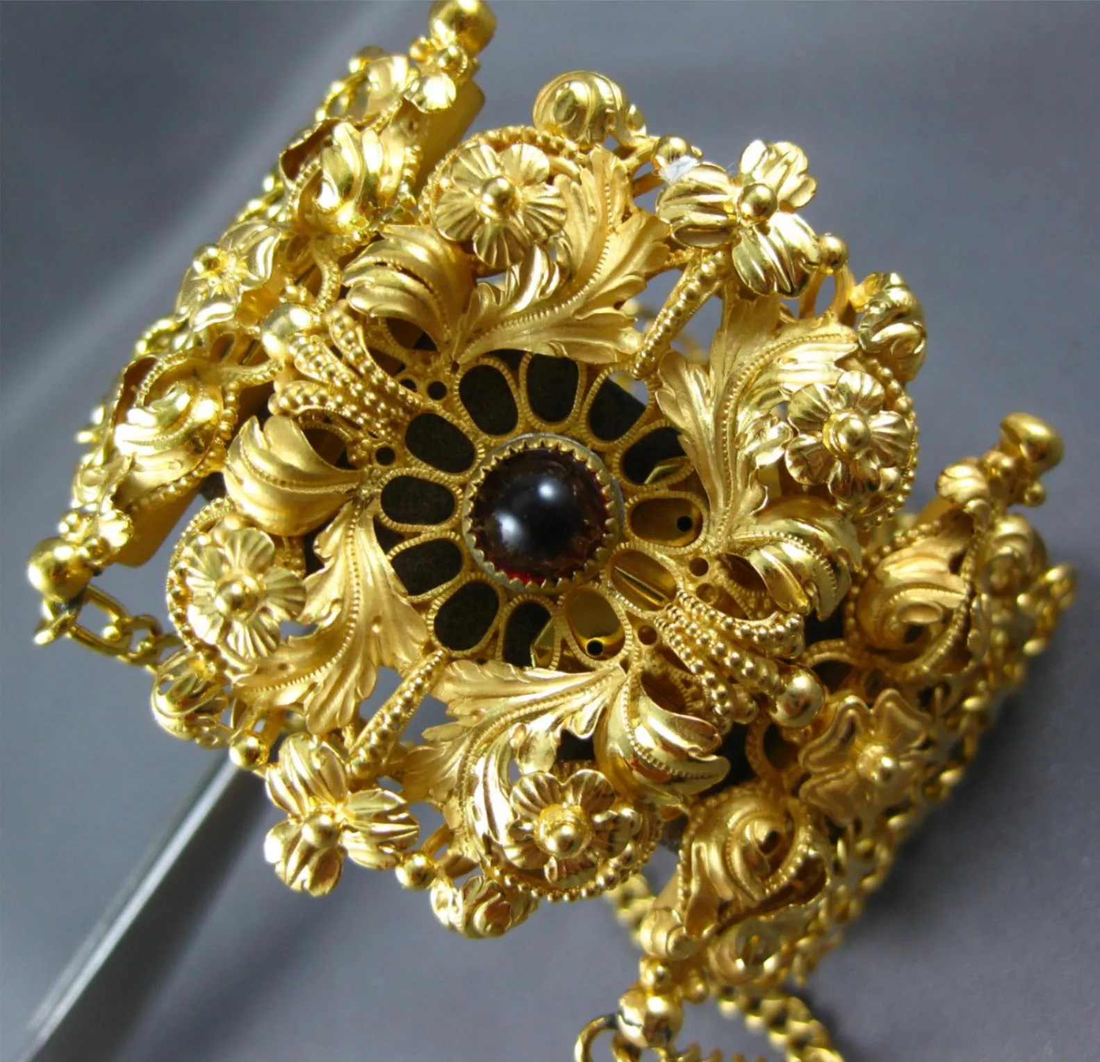 ANTIQUE EXTRA LARGE 3CT AAA GARNET 18K YELLOW GOLD OPEN FILIGREE BRACELET #27091