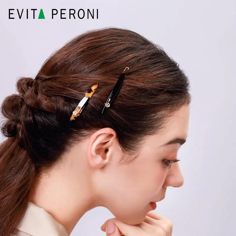 Classic Side Barrette 2