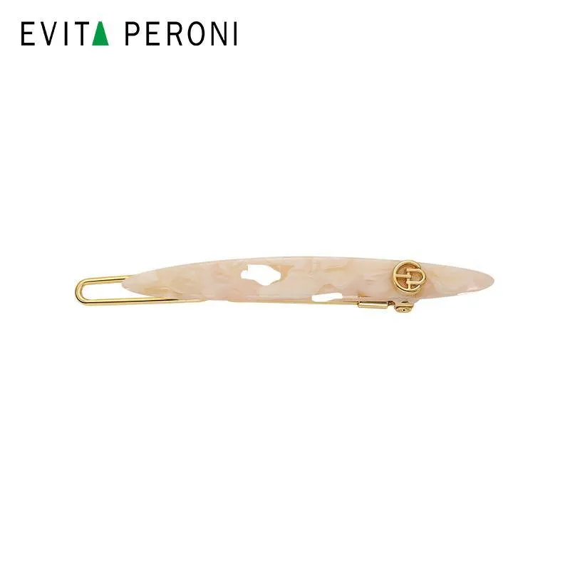 Classic Side Barrette 2