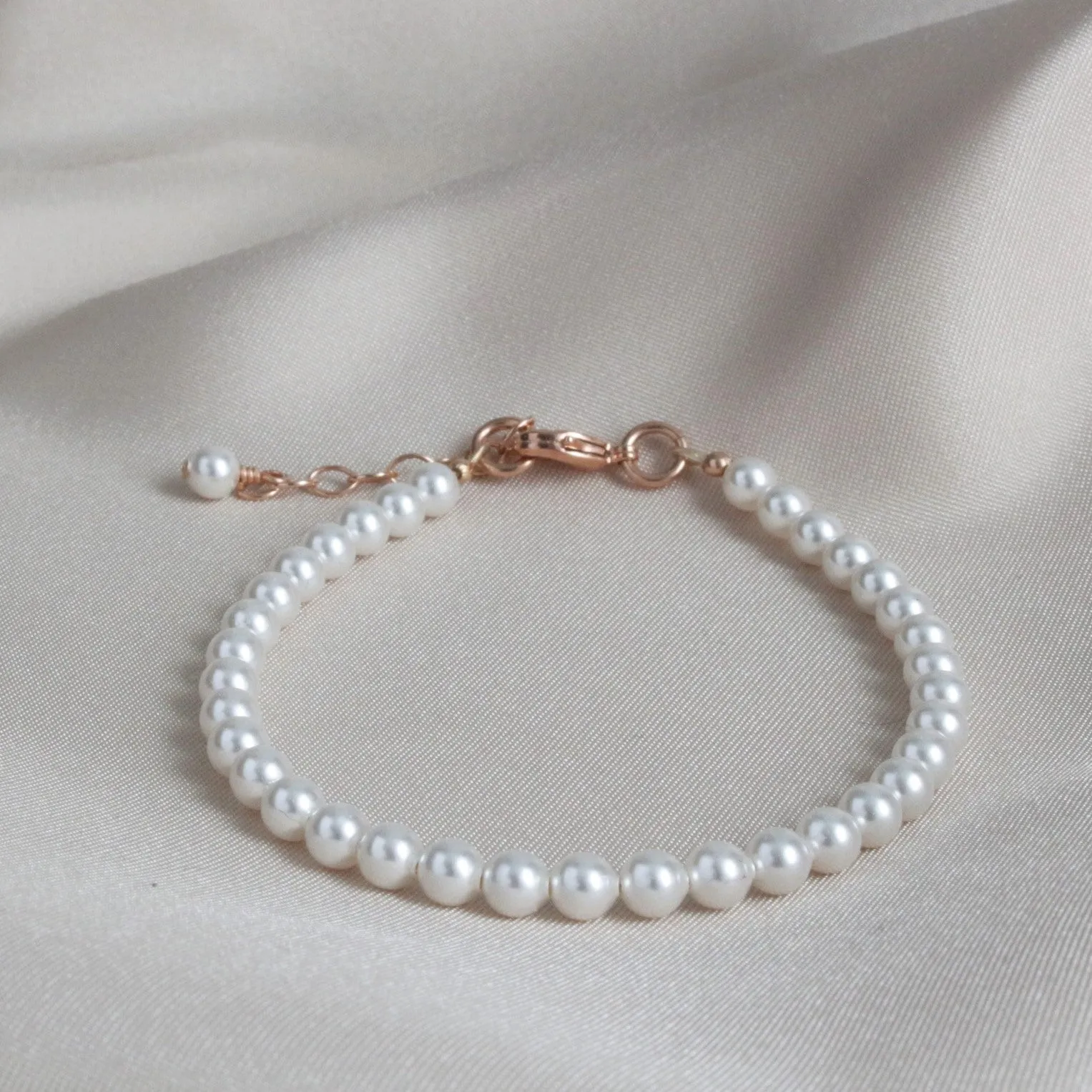 Classic White Pearl Bracelet