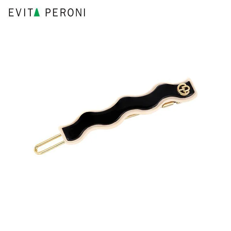 Falecia Side Barrette