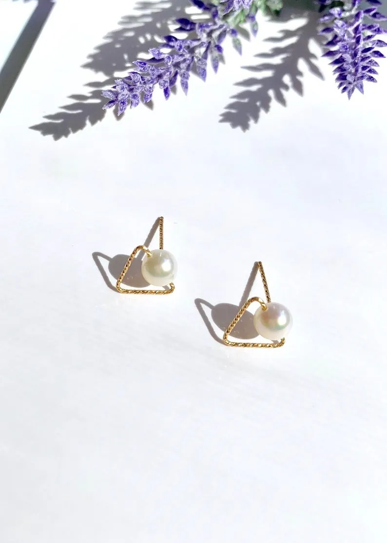 Freshwater Pearl Stud Geometric Earrings / 14K Gold Triangle /  Bridal Party Gifts