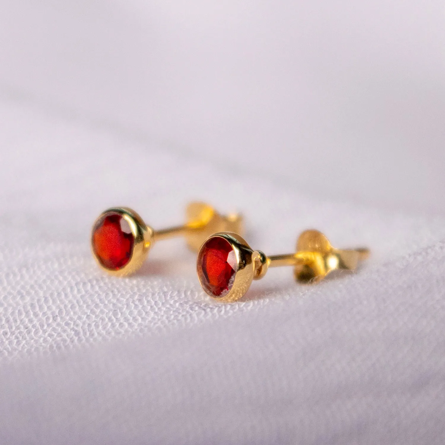 Garnet Mini Stud Earrings | Gold - January