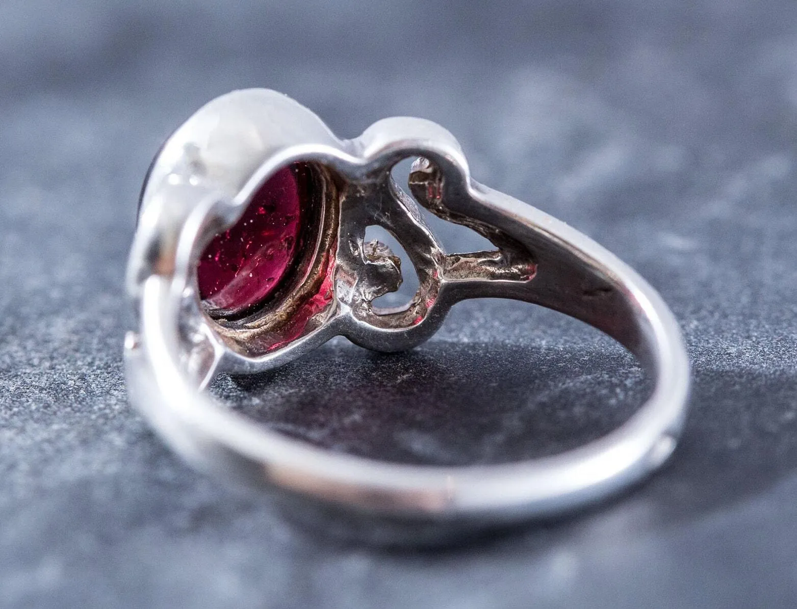 Garnet Solitaire Ring - Swirl Silver Ring - January Birthstone Ring