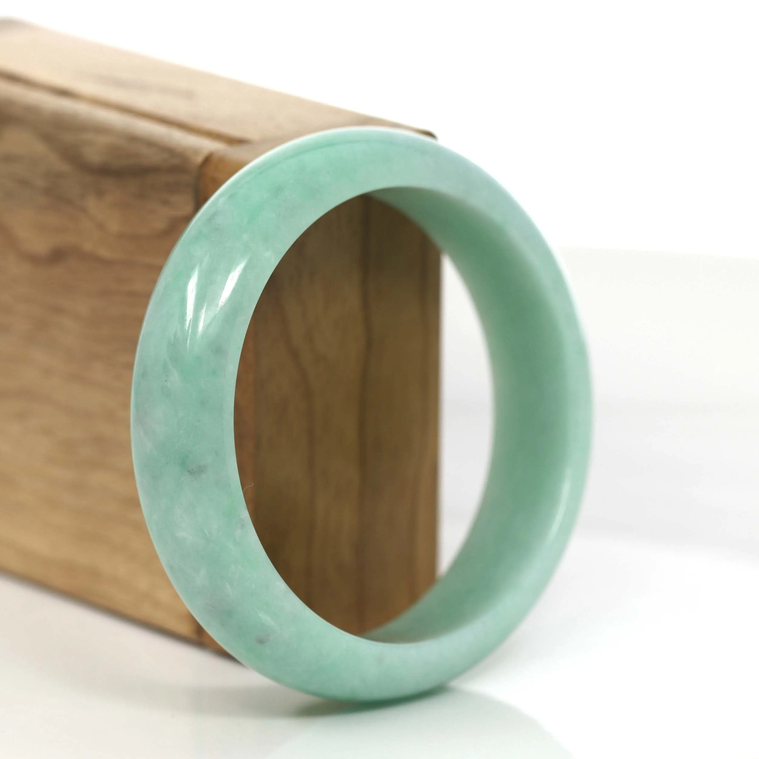 High-quality Apple Green Natural Burmese Jadeite Jade Bangle (57.55 mm ) #888