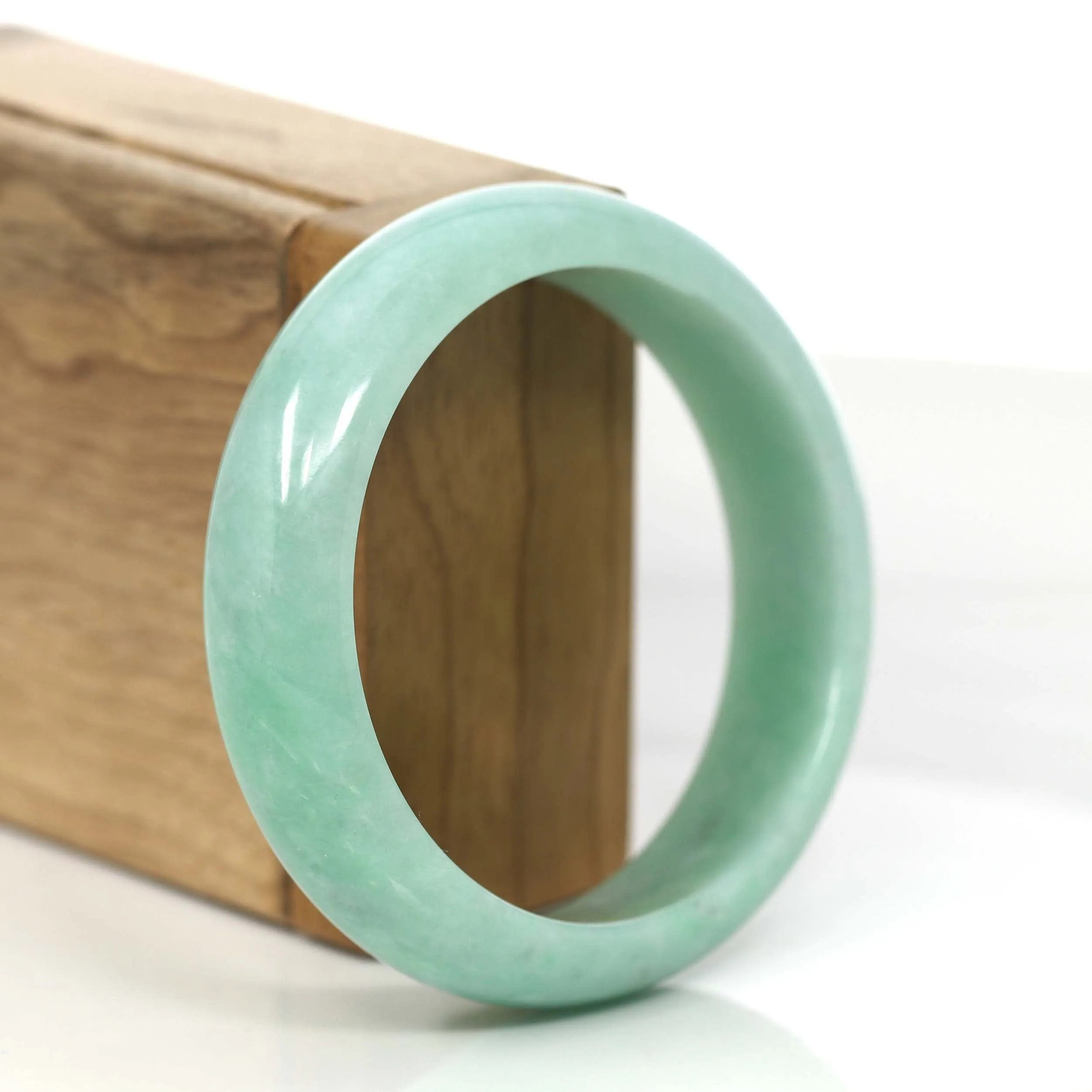 High-quality Apple Green Natural Burmese Jadeite Jade Bangle (57.55 mm ) #888