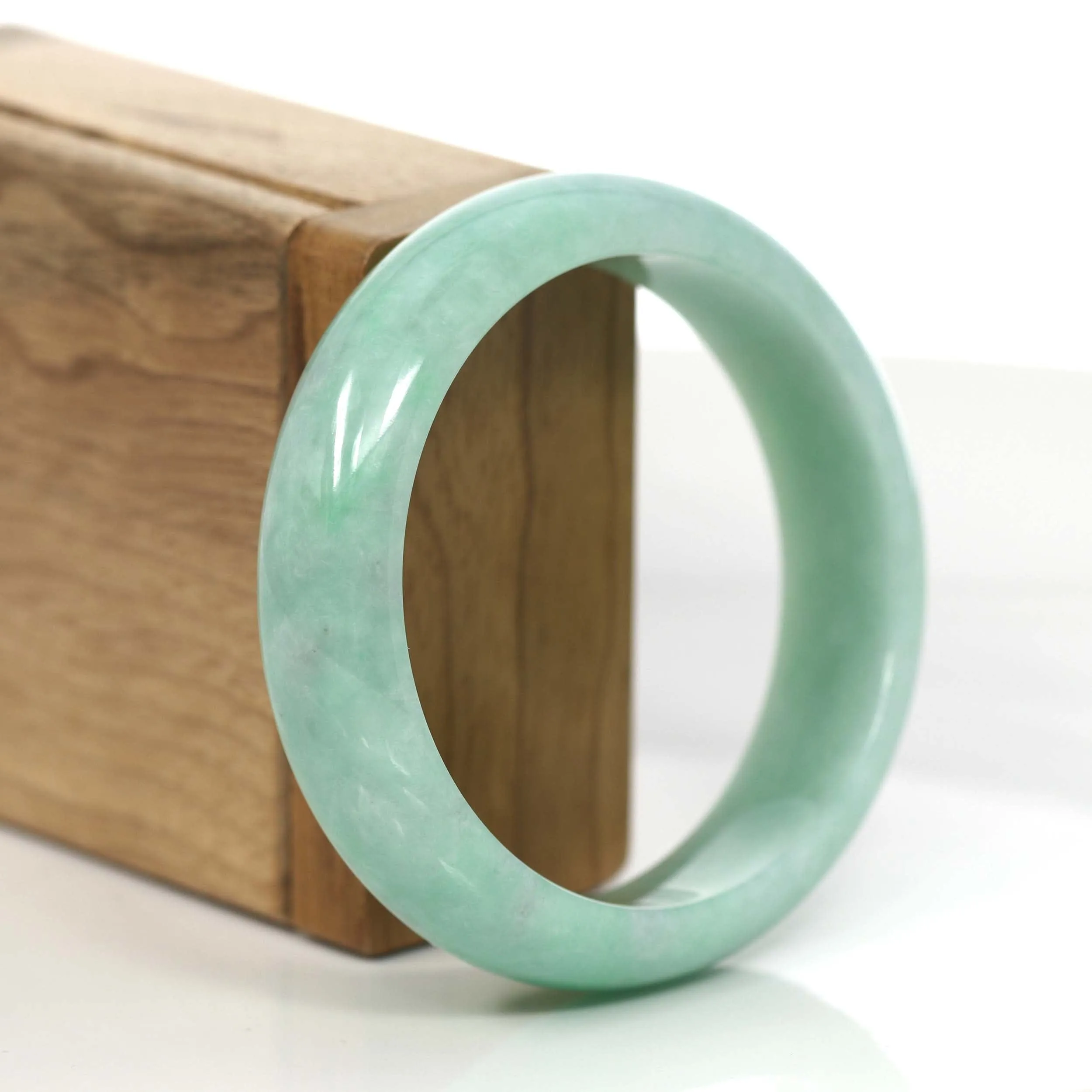High-quality Apple Green Natural Burmese Jadeite Jade Bangle (57.55 mm ) #888