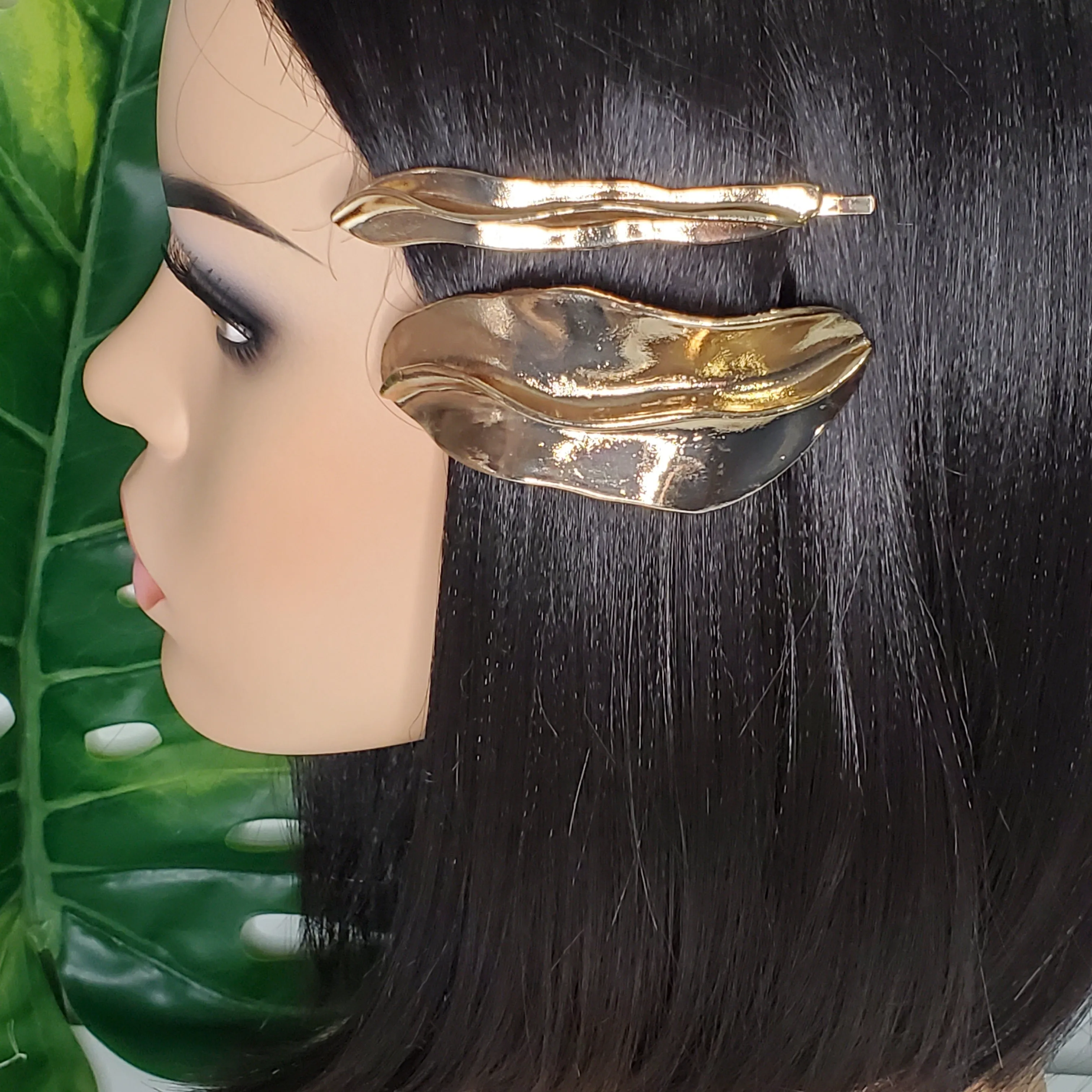Leaflet Hair Clips