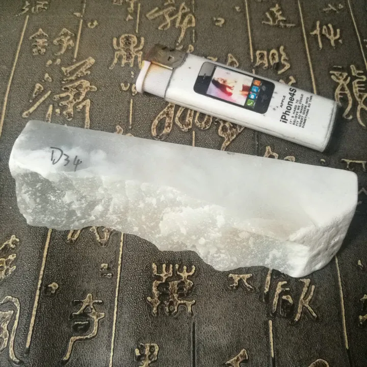 Natural Kunlun Jade Rough Nephrite Raw (134g, 11.5X2.4X1.8cm)