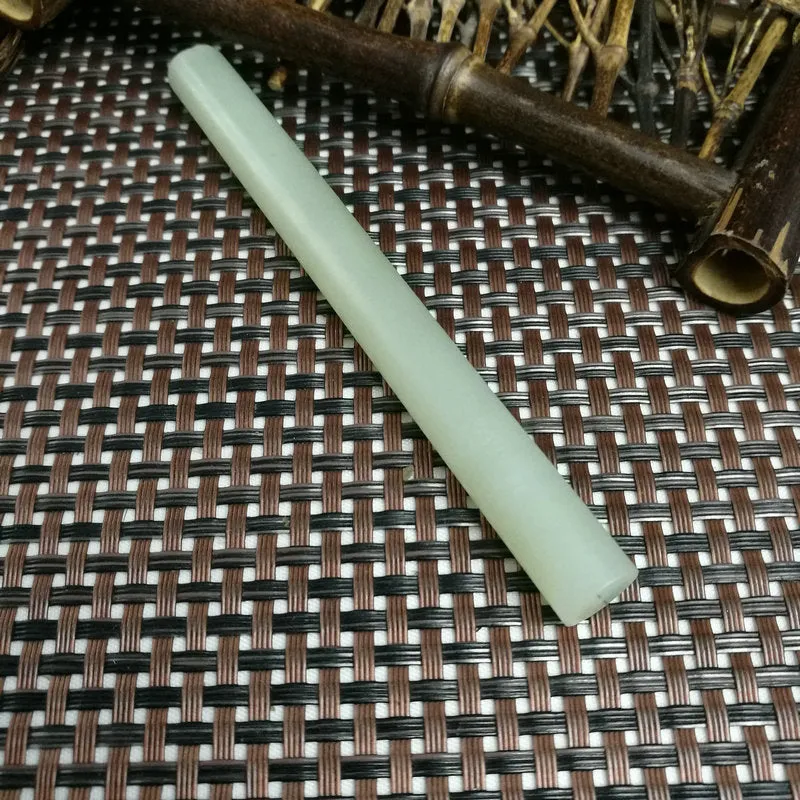 Natural Kunlun Jade Rough Nephrite Raw (28g,11X1cm)