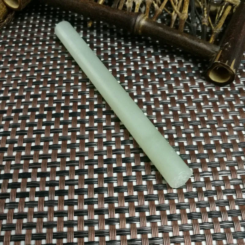 Natural Kunlun Jade Rough Nephrite Raw (28g,11X1cm)