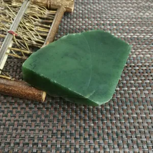 Natural Kunlun Jade Rough Nephrite Raw (348g,9X8X2.5cm)