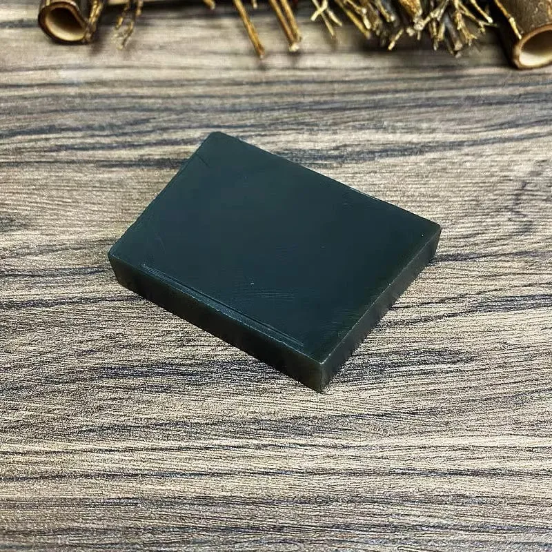 Natural Kunlun Jade Rough Nephrite Raw (69g,5.5X4.0X1.1cm)