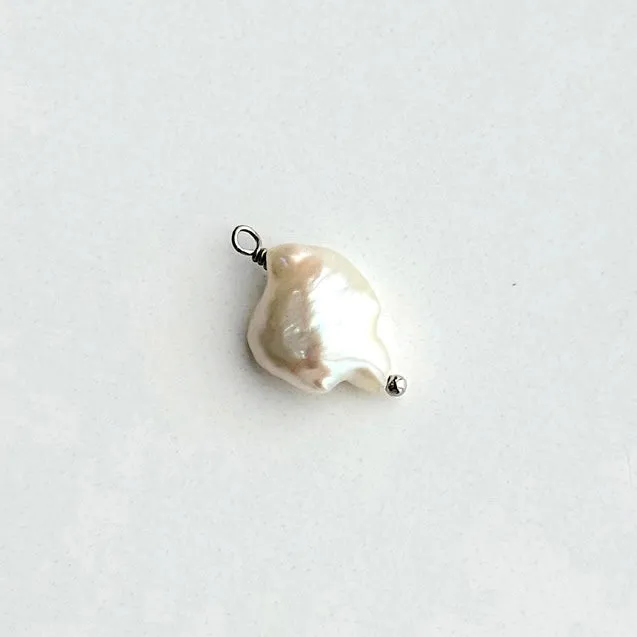Pearl Charm (Gold   Silver)