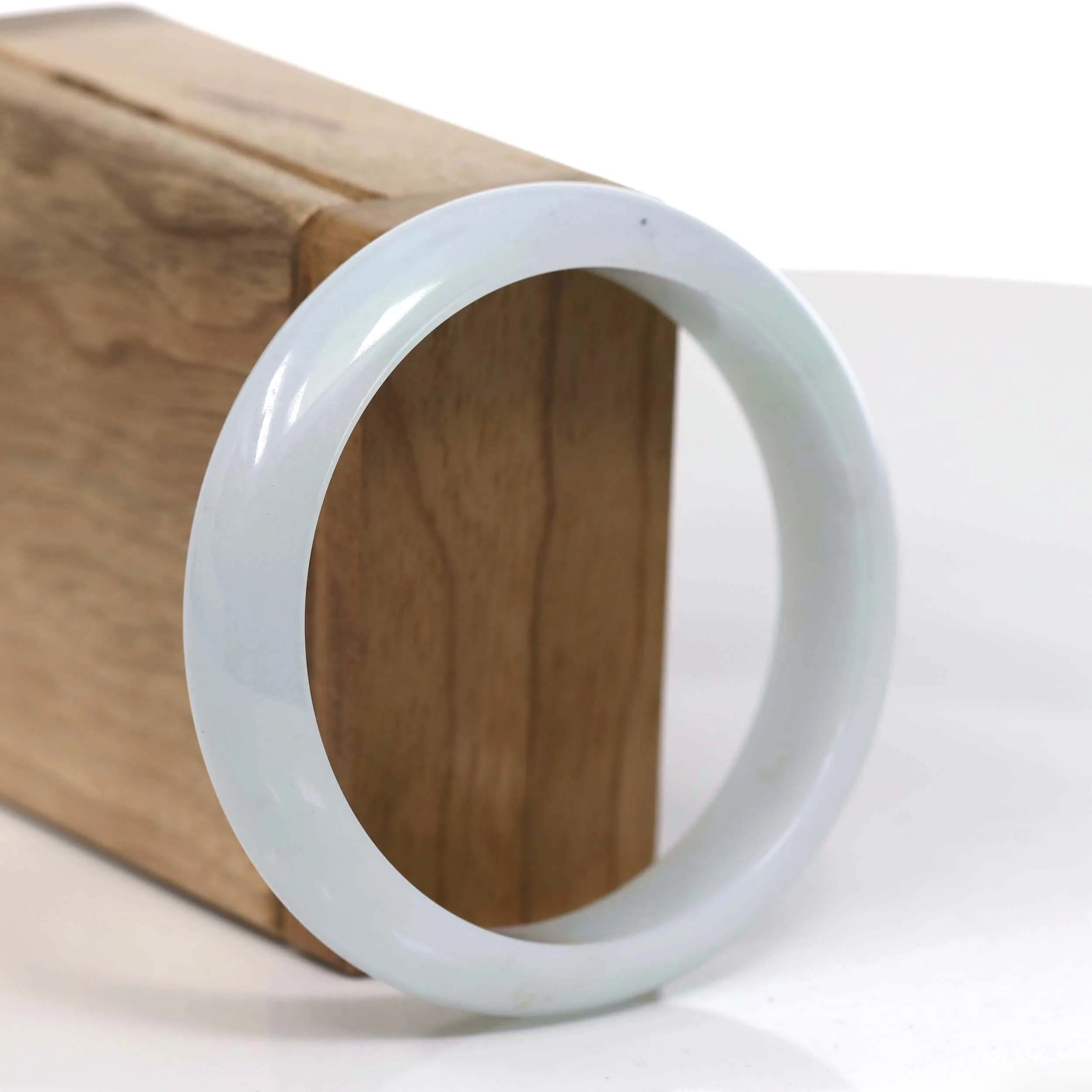 "Classic Bangle" Light Lavender Natural Burmese Jadeite Jade Bangle ( 57.84mm ) #T138