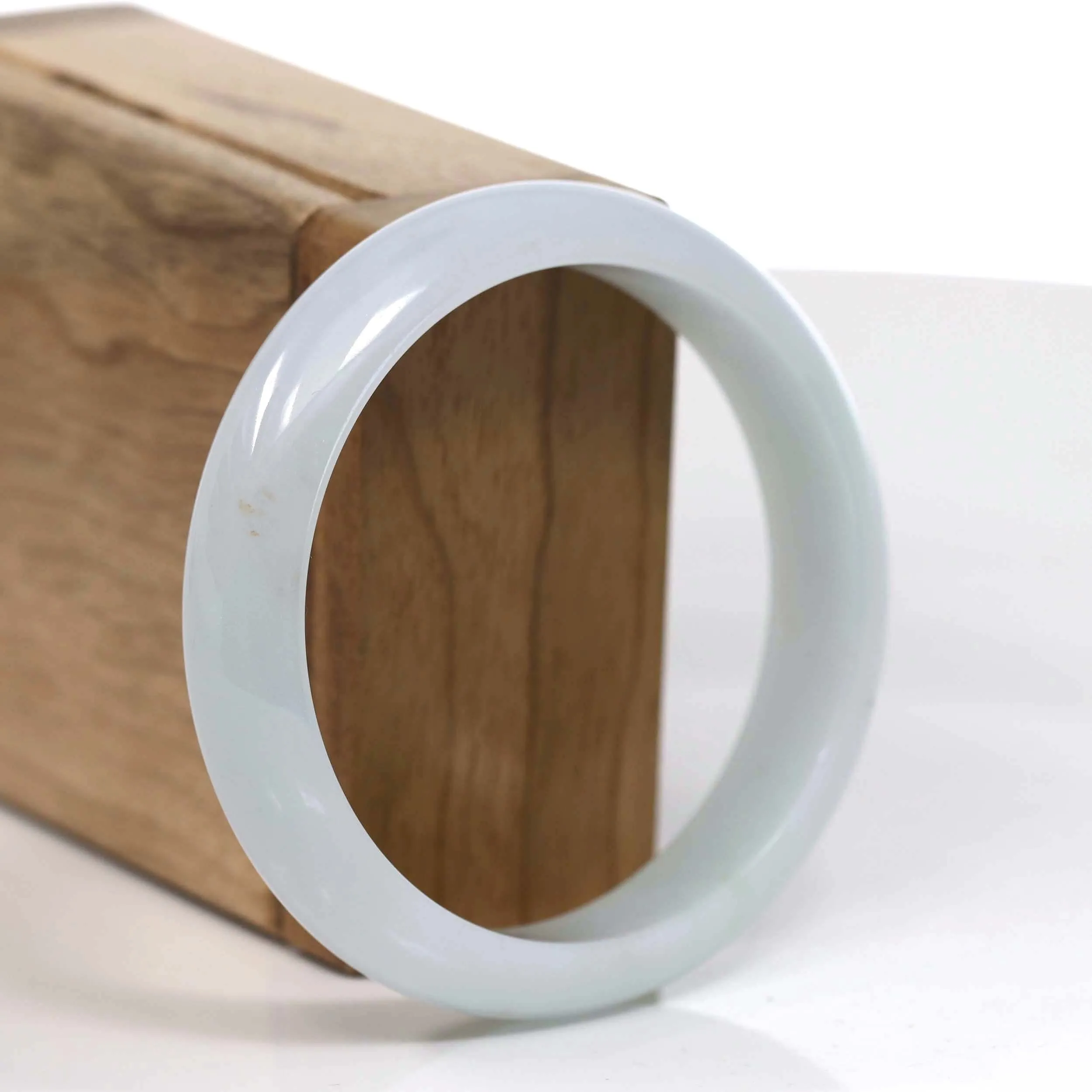 "Classic Bangle" Light Lavender Natural Burmese Jadeite Jade Bangle ( 57.84mm ) #T138