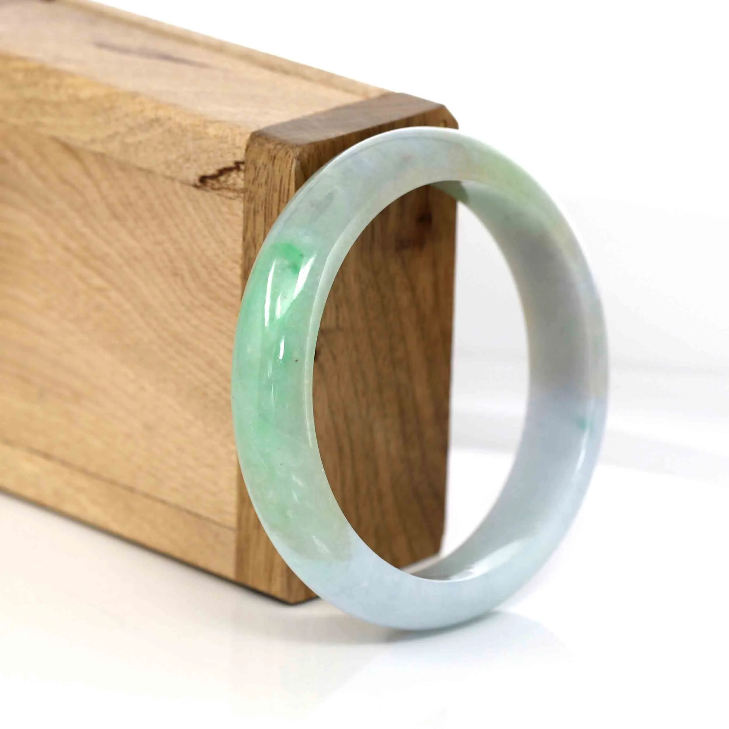 RealJade® Classic Lavender-Green Natural Burmese Jadeite Jade Bangle (54.91 mm ) #322