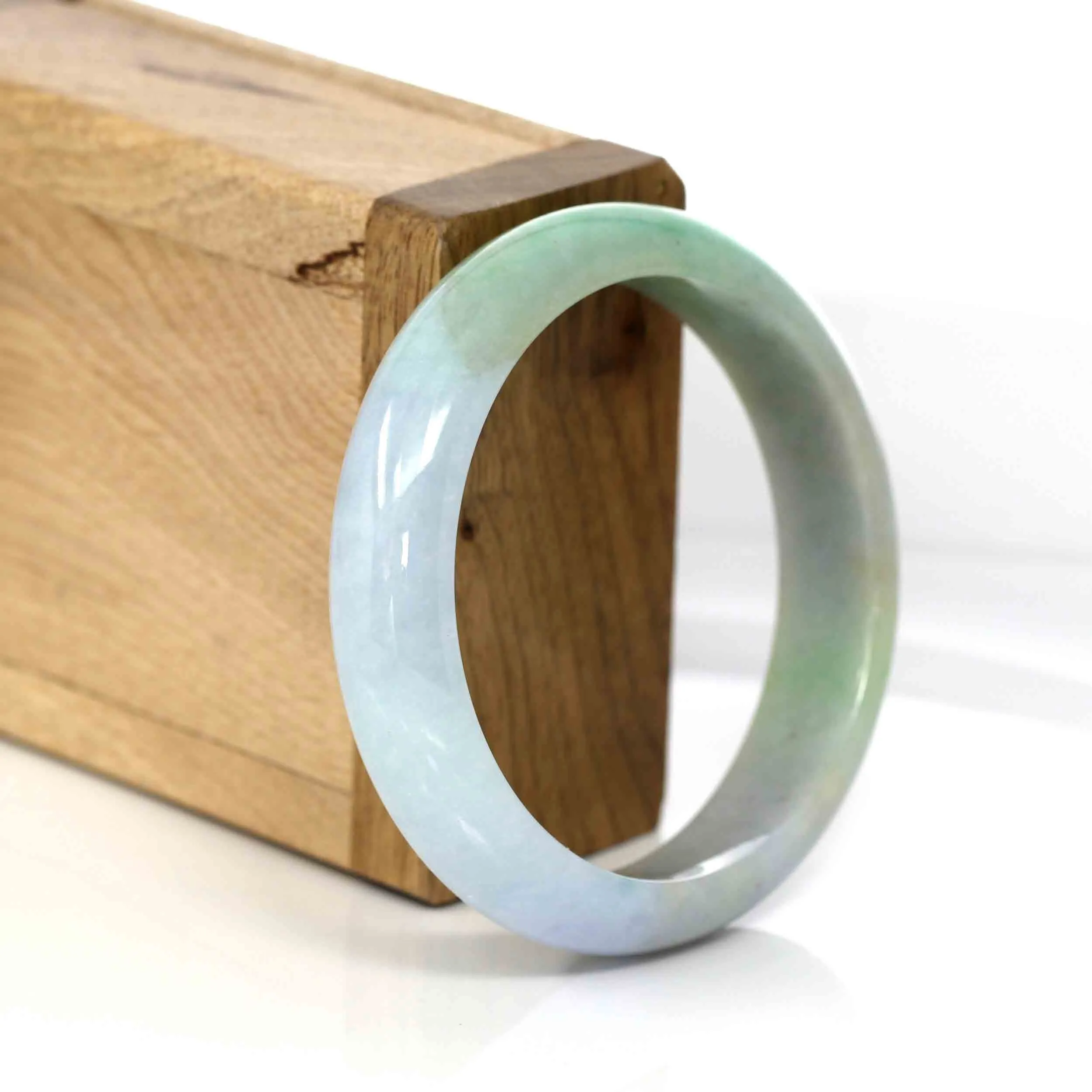 RealJade® Classic Lavender-Green Natural Burmese Jadeite Jade Bangle (54.91 mm ) #322