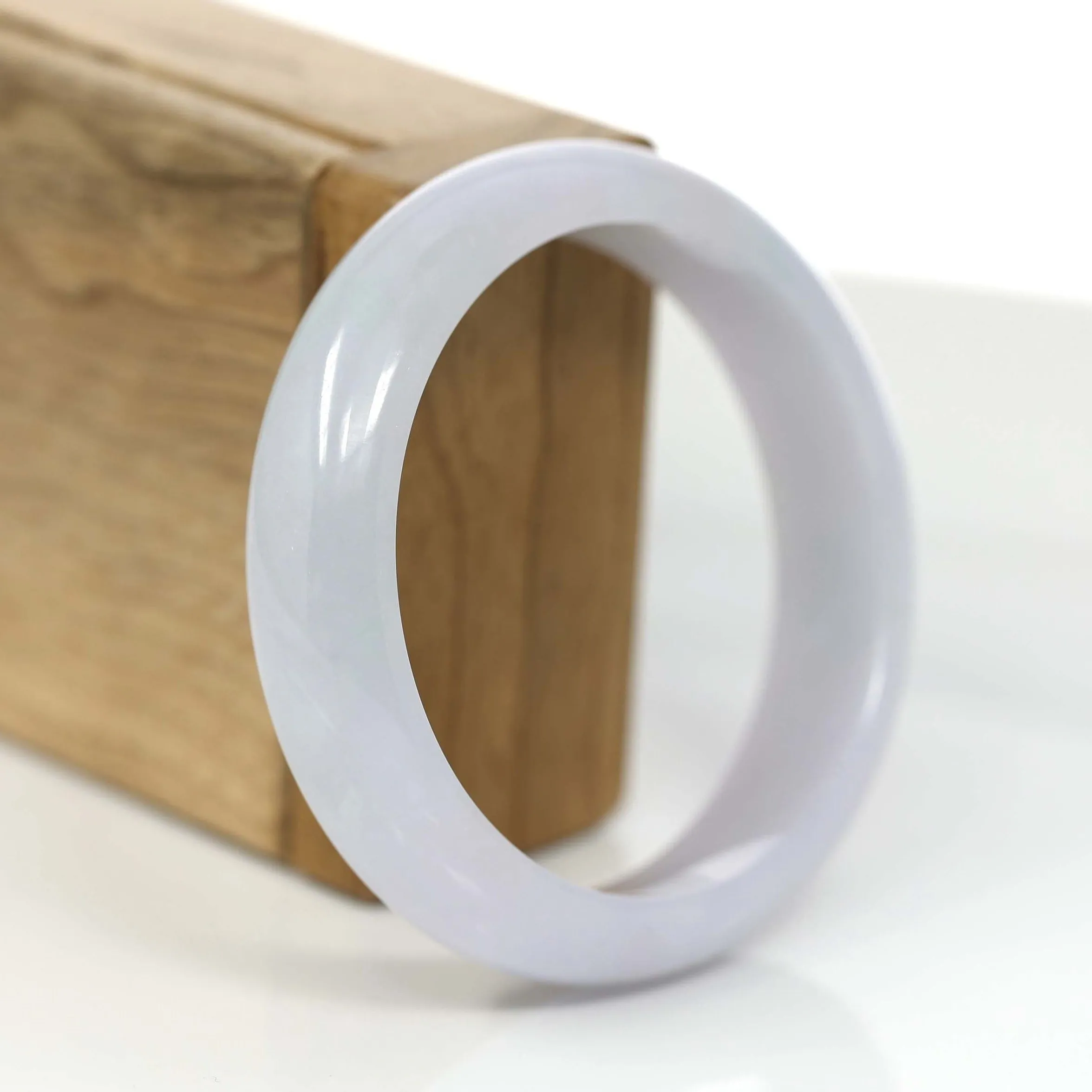 RealJade® Co. Classic Lavender Natural Jadeite Jade Bangle ( 57.94 mm ) #378