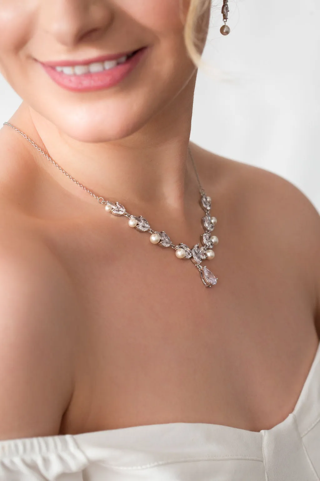 Statement Pearl Necklace Bridal Jewellery Set