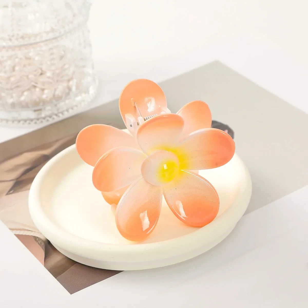 TAVIMART  -  Large Flower Claw Clips For Women Thick Hair Girls Dasiy Strong Hold Sweet Hairpins Hair Claws Crab Hair Clamps Barrette Hair Ac