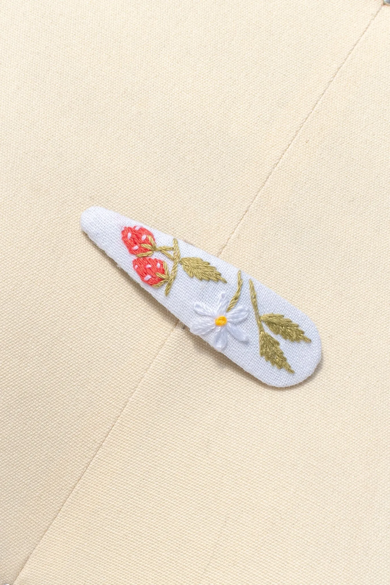 Thèa Hand Embroidered Barrette