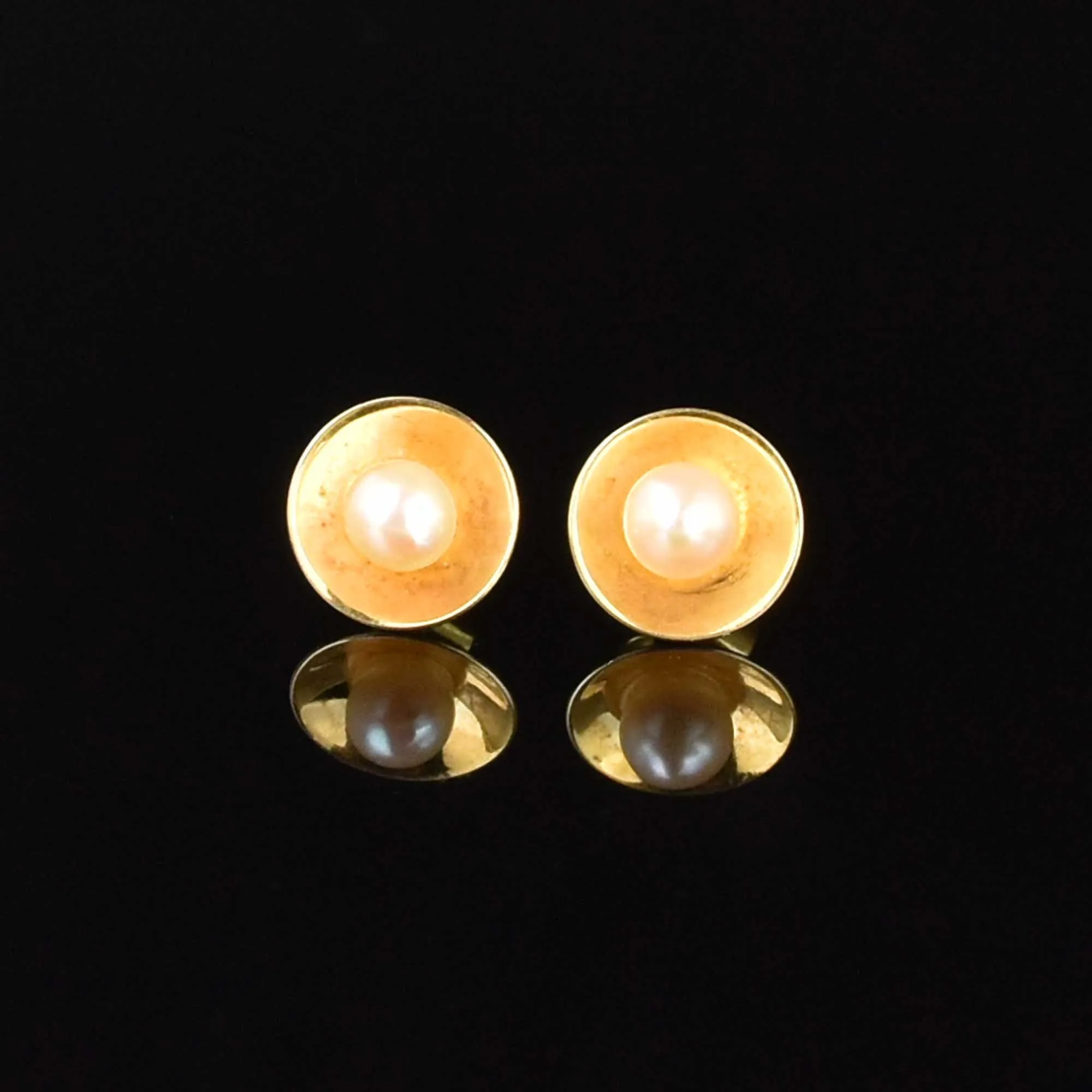 Vintage Gold Cup Pearl Stud Earrings