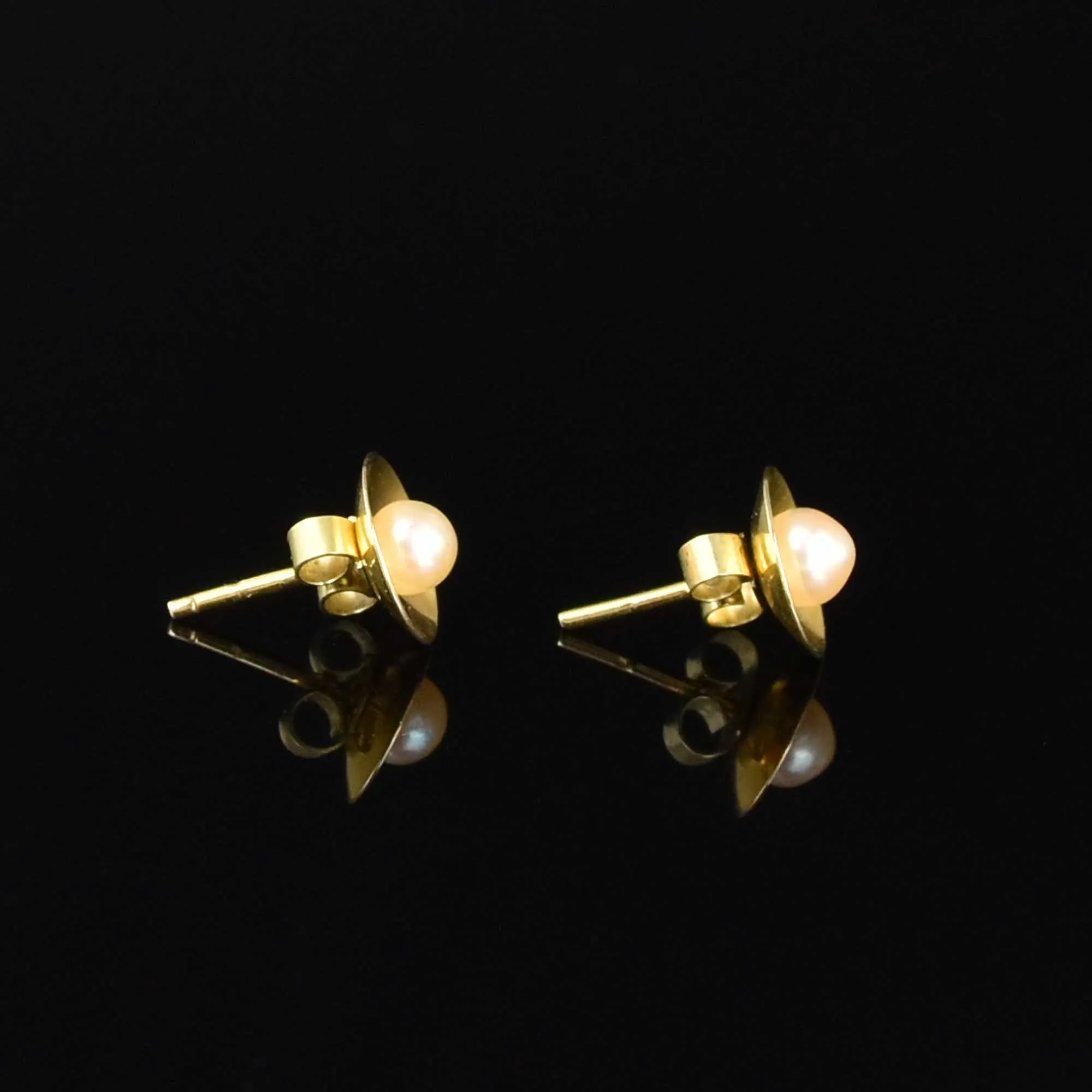 Vintage Gold Cup Pearl Stud Earrings